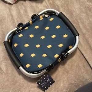 IBlue and Yellow cooler with handles - book print